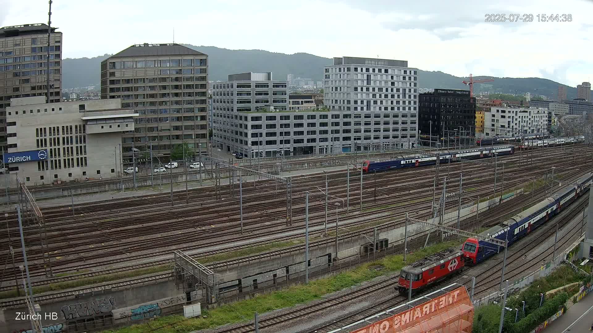 Zurich City & Zürich HB Main Train Station Live Cam - (Kreis 4)Aussersihl, Zurich, Switzerland