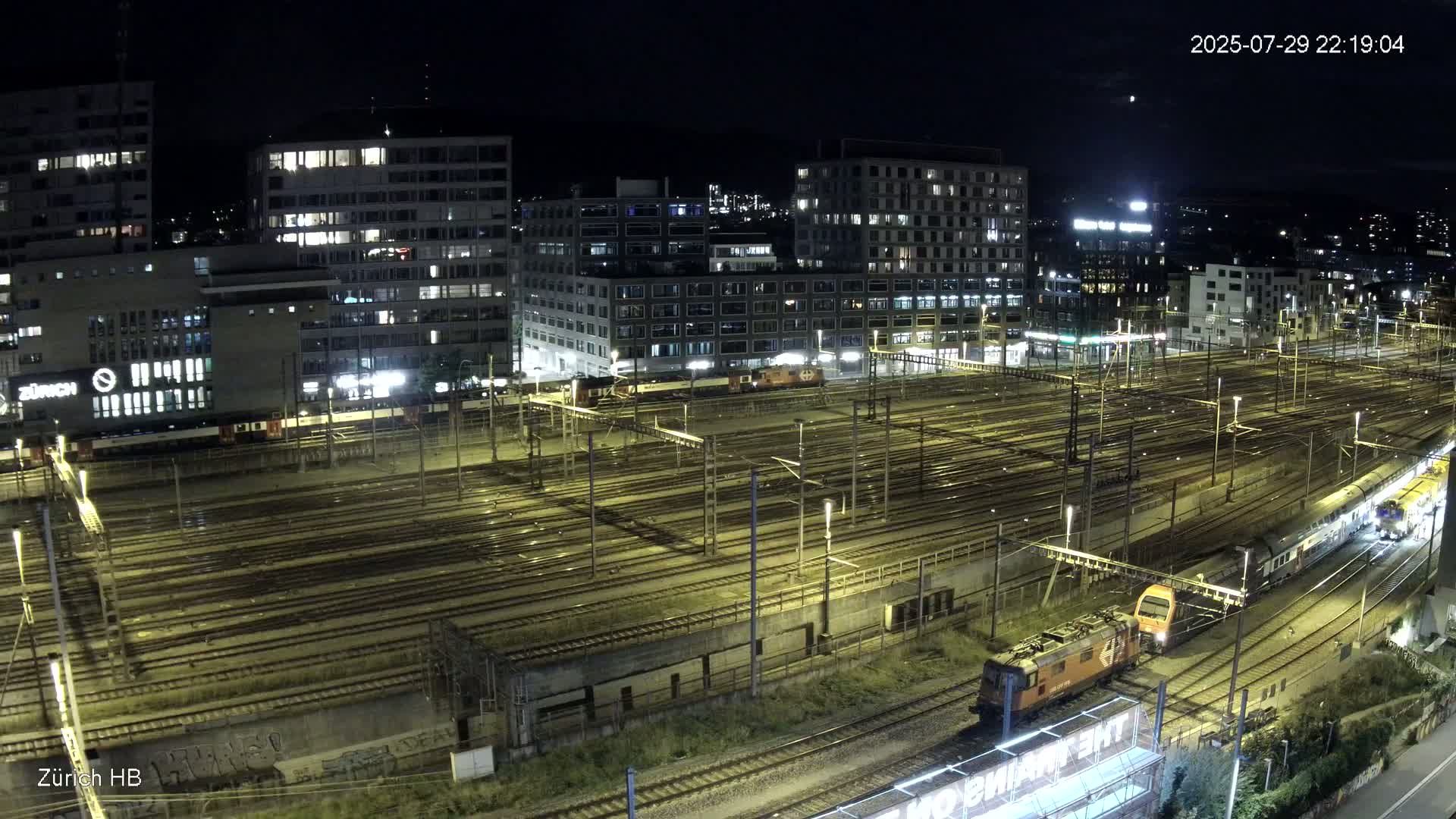 Zurich City & Zürich HB Main Train Station Live Cam - (Kreis 4)Aussersihl, Zurich, Switzerland