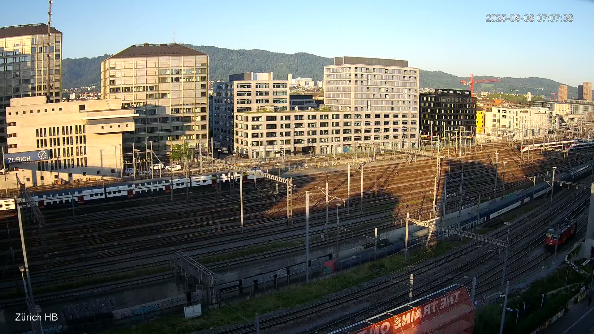 Zurich City & Zürich HB Main Train Station Live Cam - (Kreis 4)Aussersihl, Zurich, Switzerland
