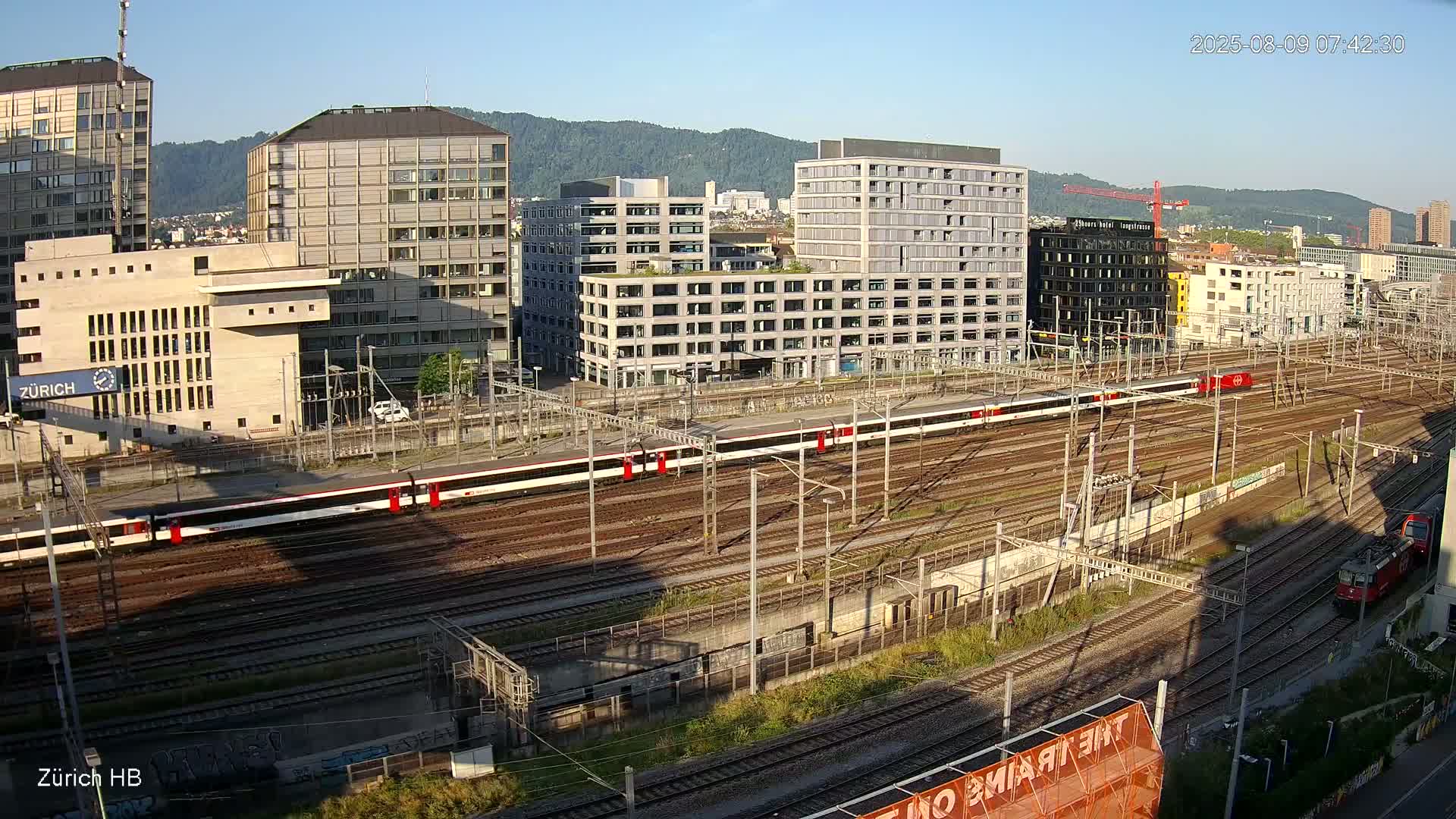 Zurich City & Zürich HB Main Train Station Live Cam - (Kreis 4)Aussersihl, Zurich, Switzerland