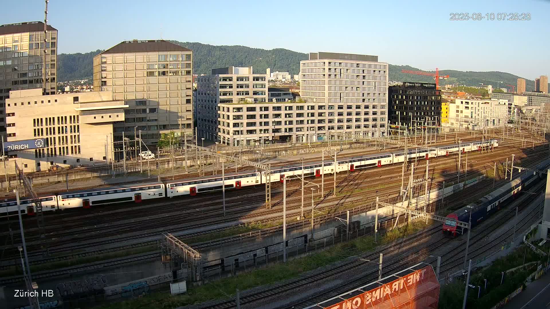 Zurich City & Zürich HB Main Train Station Live Cam - (Kreis 4)Aussersihl, Zurich, Switzerland