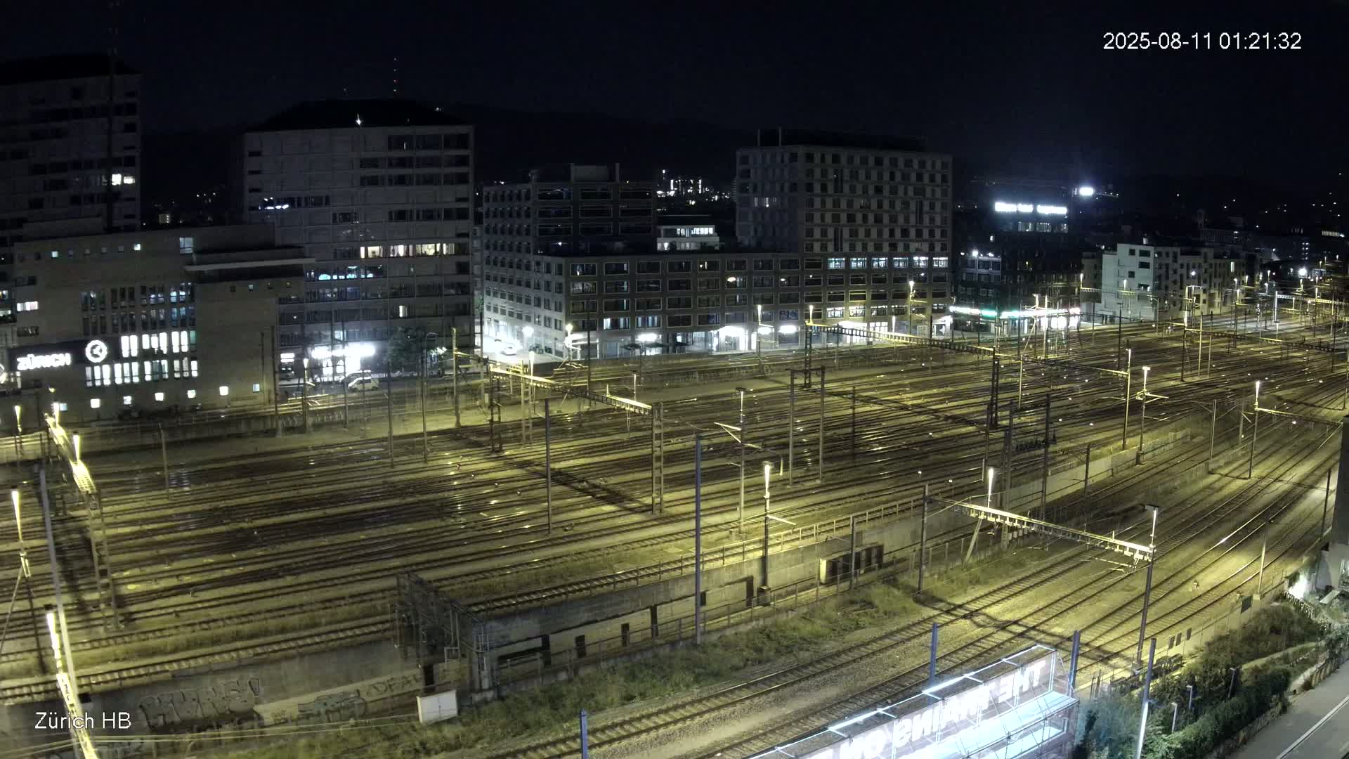 Zurich City & Zürich HB Main Train Station Live Cam - (Kreis 4)Aussersihl, Zurich, Switzerland