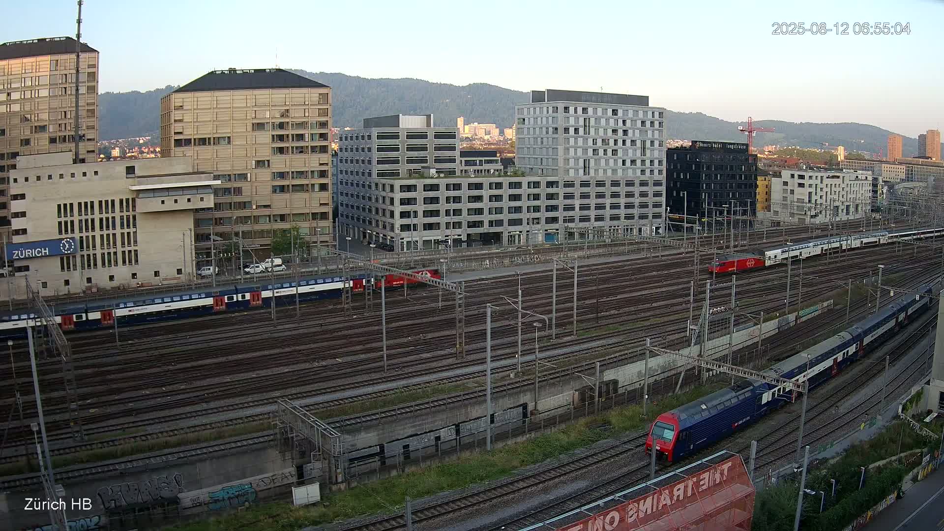 Zurich City & Zürich HB Main Train Station Live Cam - (Kreis 4)Aussersihl, Zurich, Switzerland