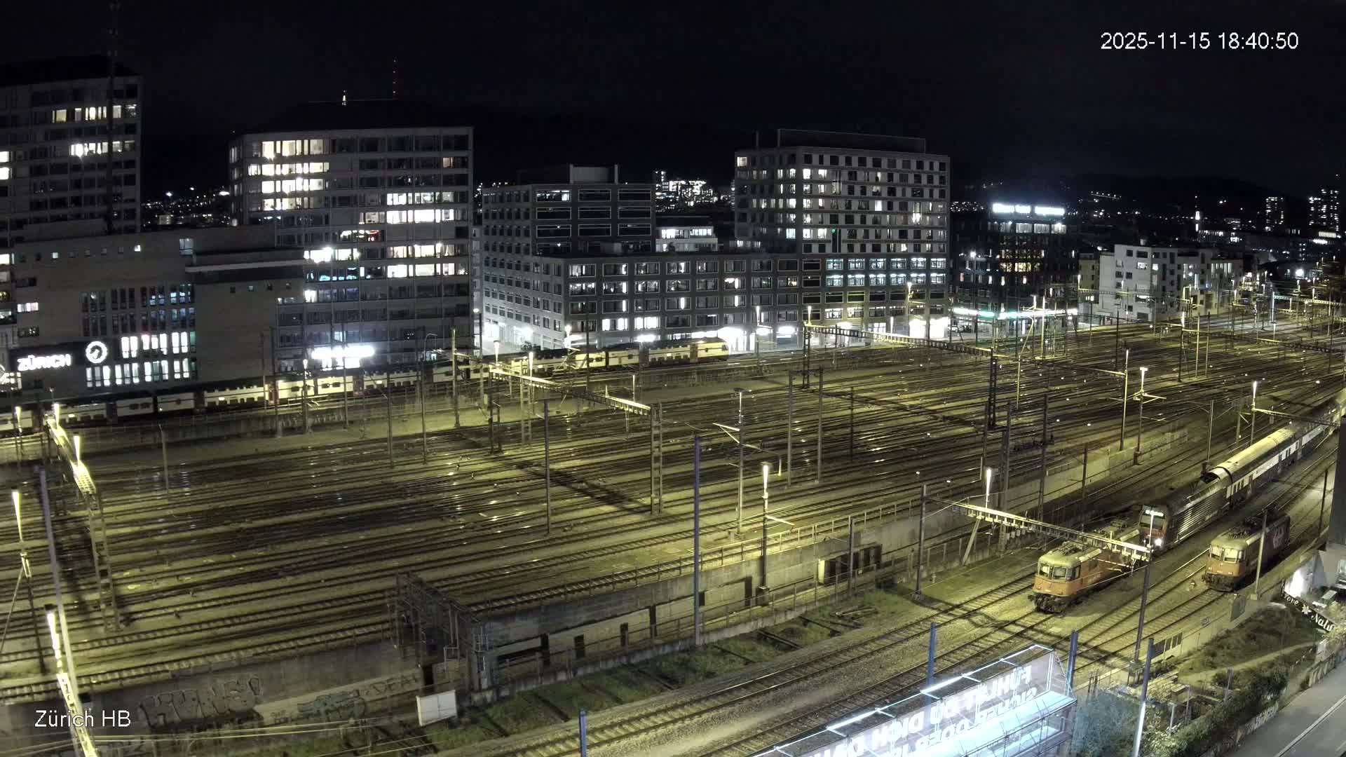 Zurich City & Zürich HB Main Train Station Live Cam - (Kreis 4)Aussersihl, Zurich, Switzerland