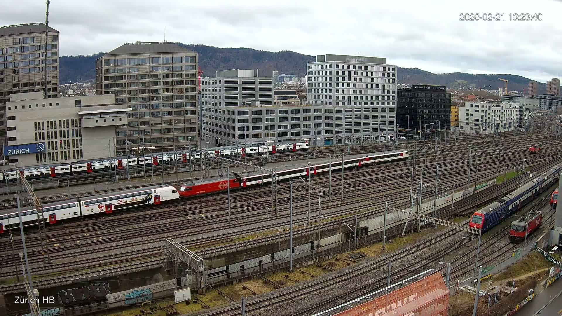 Zurich City & Zürich HB Main Train Station Live Cam - (Kreis 4)Aussersihl, Zurich, Switzerland