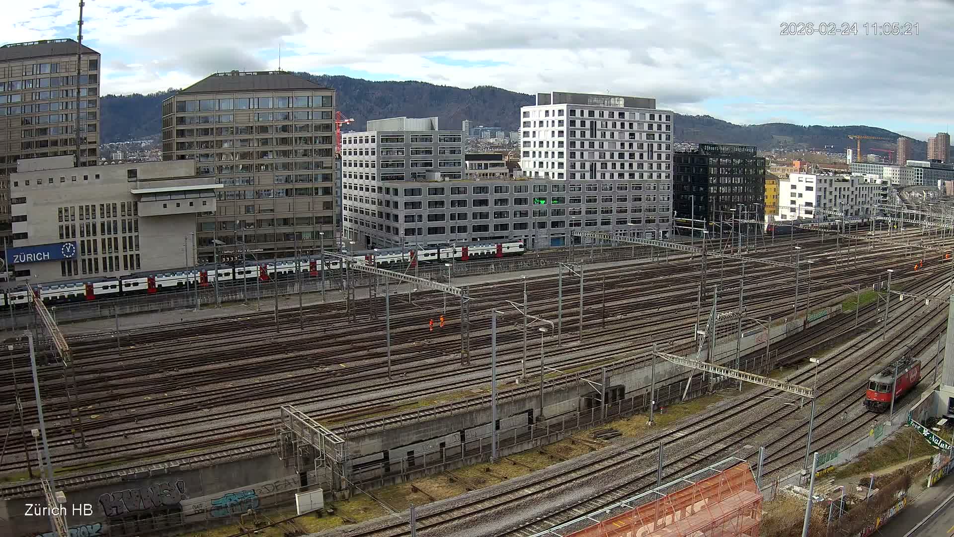 Zurich City & Zürich HB Main Train Station Live Cam - (Kreis 4)Aussersihl, Zurich, Switzerland