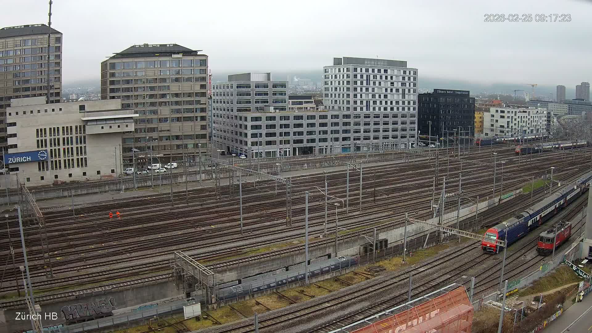 Zurich City & Zürich HB Main Train Station Live Cam - (Kreis 4)Aussersihl, Zurich, Switzerland