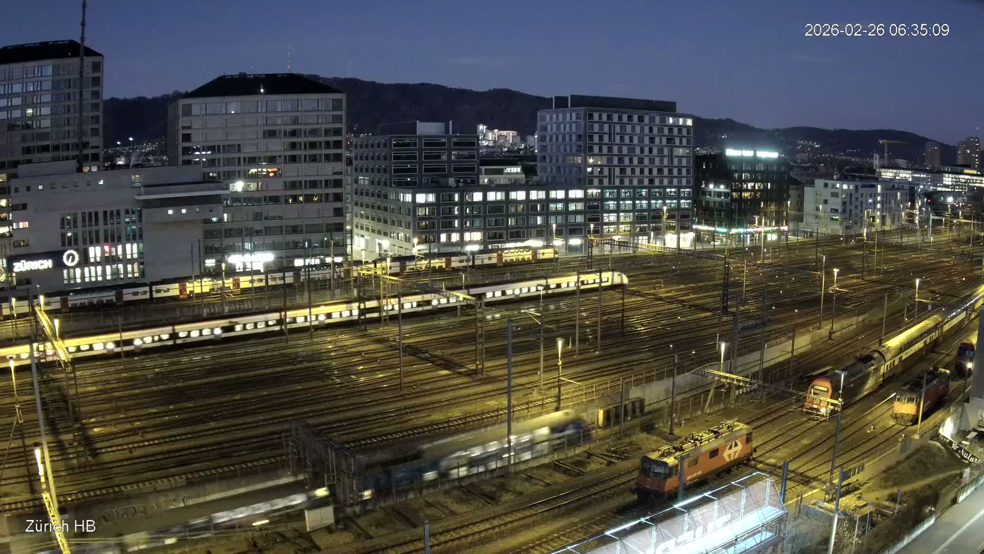 Zurich City & Zürich HB Main Train Station Live Cam - (Kreis 4)Aussersihl, Zurich, Switzerland