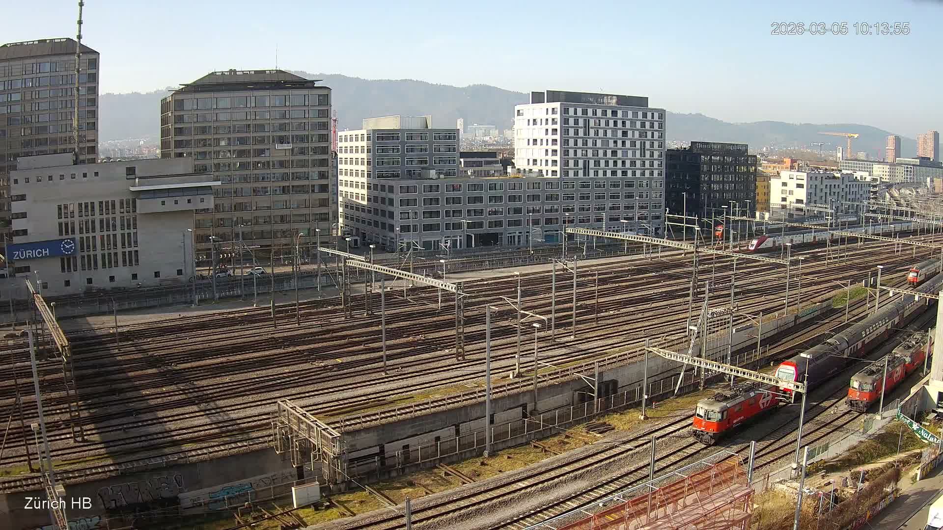 Zurich City & Zürich HB Main Train Station Live Cam - (Kreis 4)Aussersihl, Zurich, Switzerland