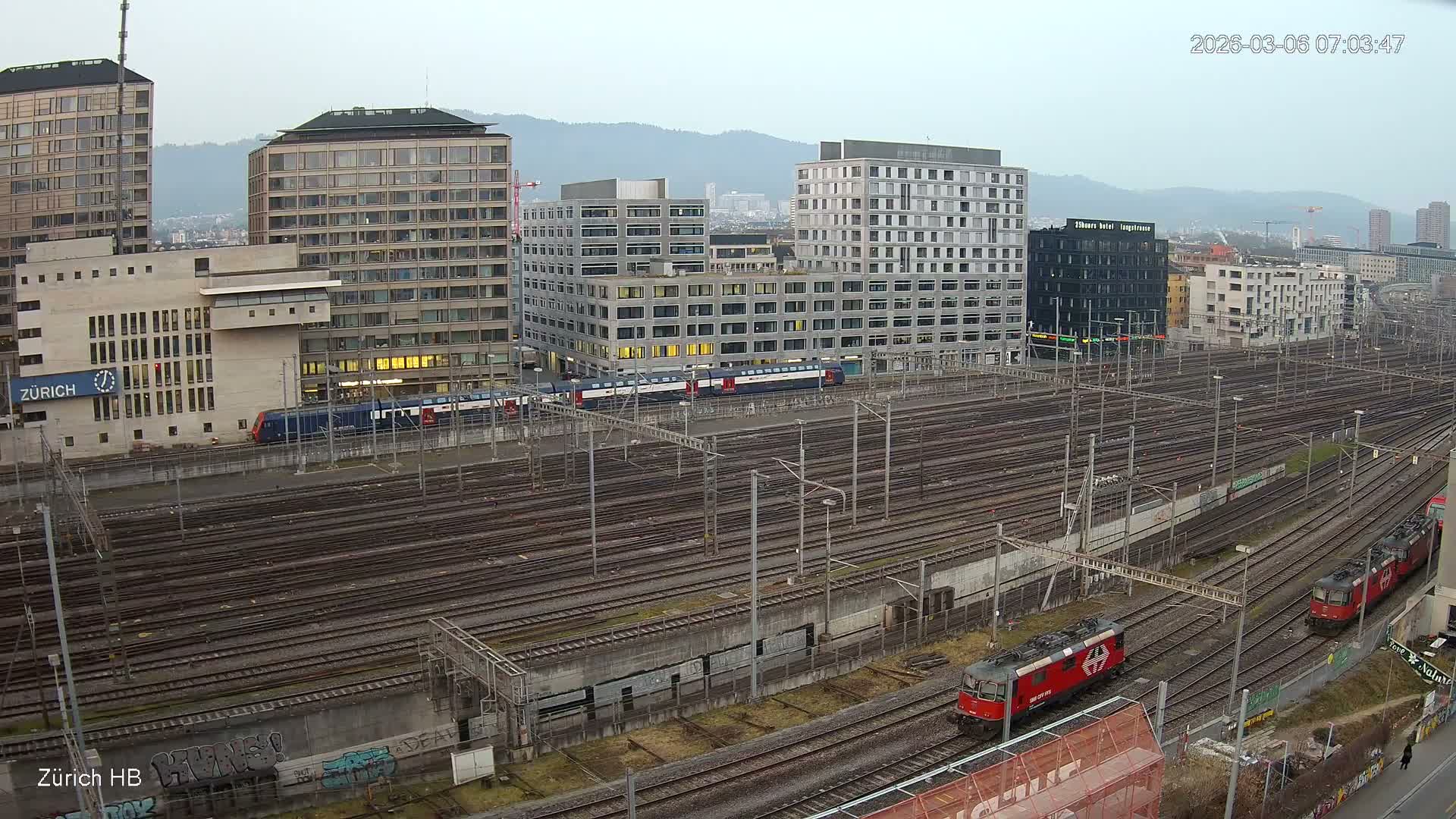 Zurich City & Zürich HB Main Train Station Live Cam - (Kreis 4)Aussersihl, Zurich, Switzerland
