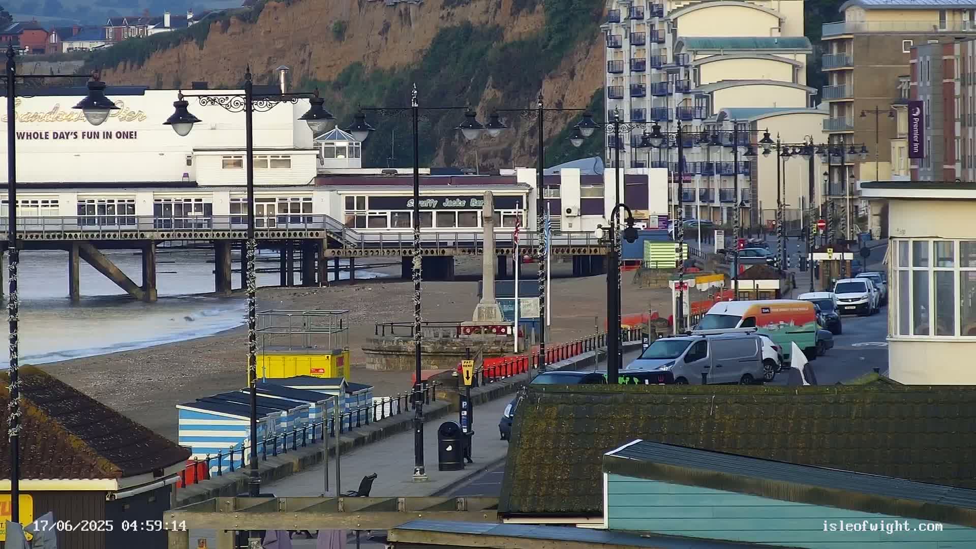 Sandown Beach Live Cam -Sandown, Isle of Wight, South East, England, United Kingdom
