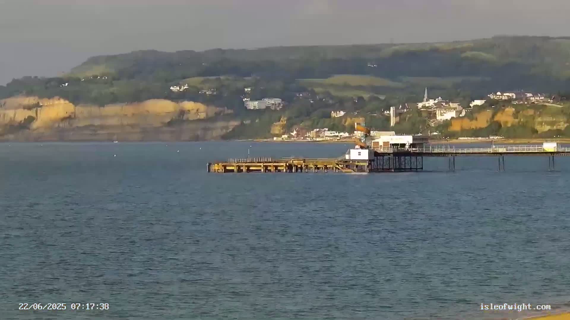 Sandown Beach Live Cam -Sandown, Isle of Wight, South East, England, United Kingdom