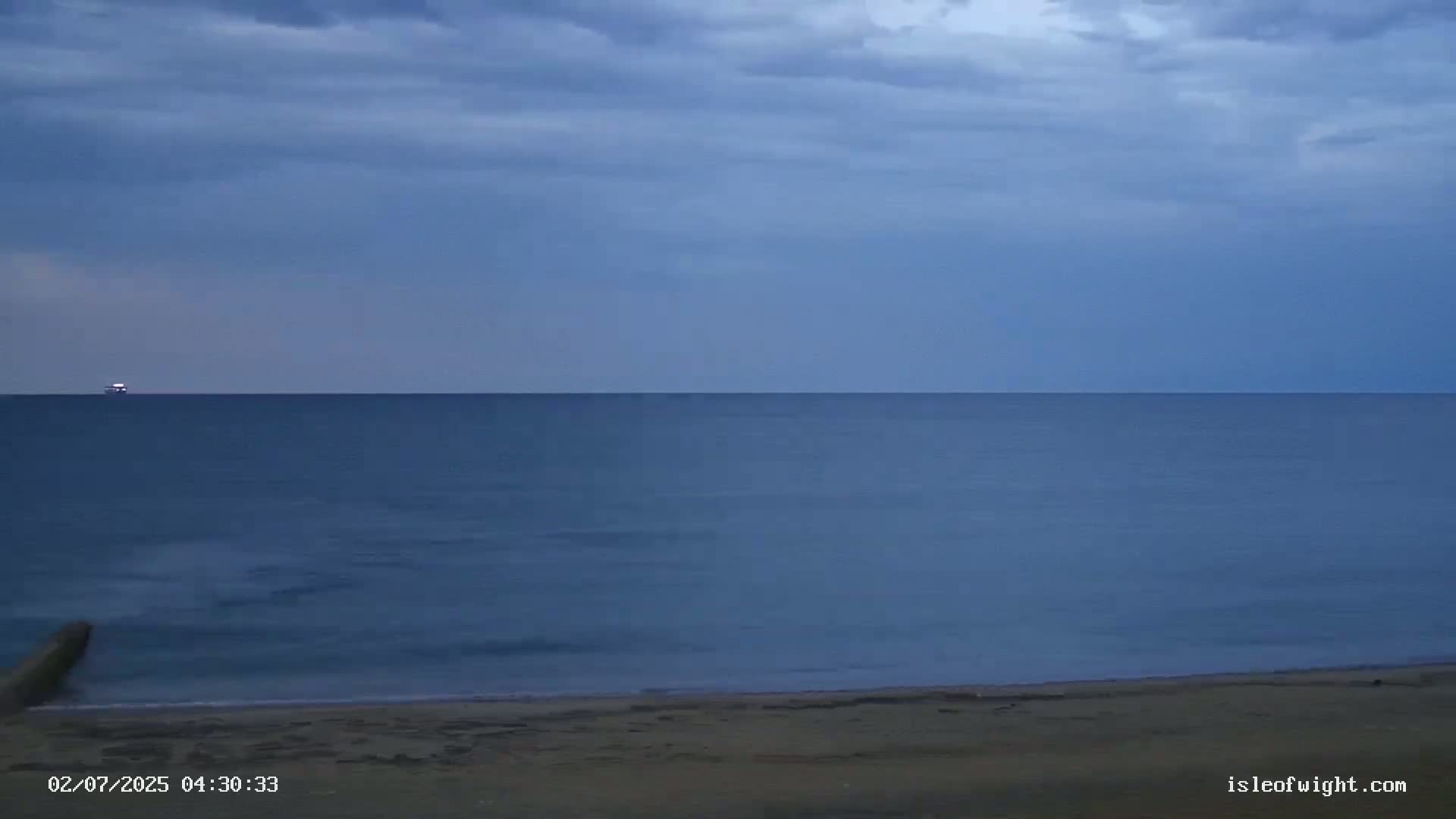 Sandown Beach Live Cam -Sandown, Isle of Wight, South East, England, United Kingdom