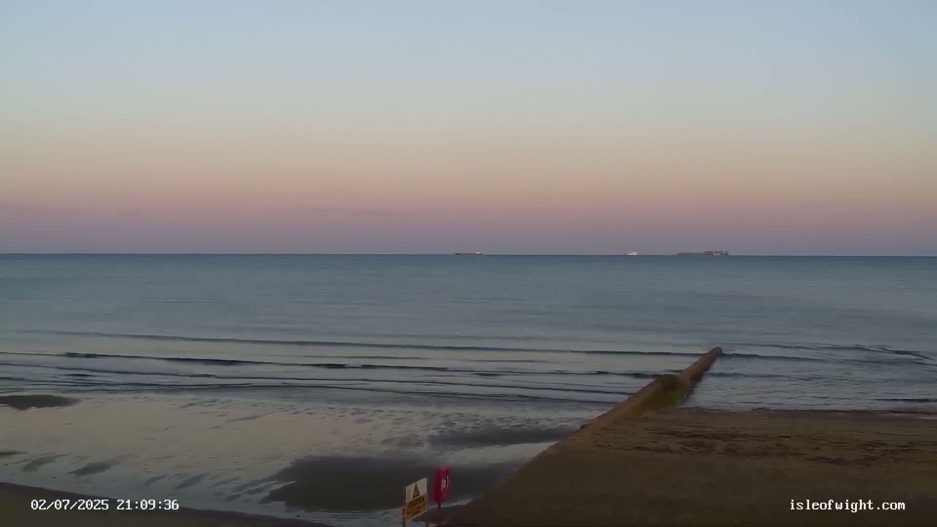 Sandown Beach Live Cam -Sandown, Isle of Wight, South East, England, United Kingdom