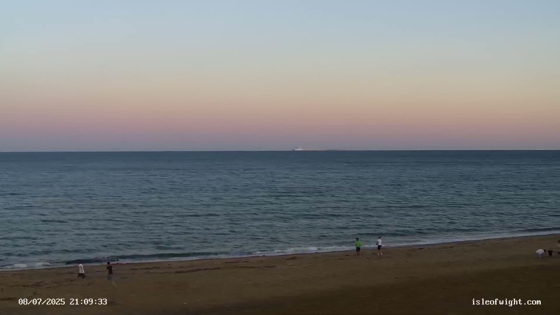 Sandown Beach Live Cam -Sandown, Isle of Wight, South East, England, United Kingdom