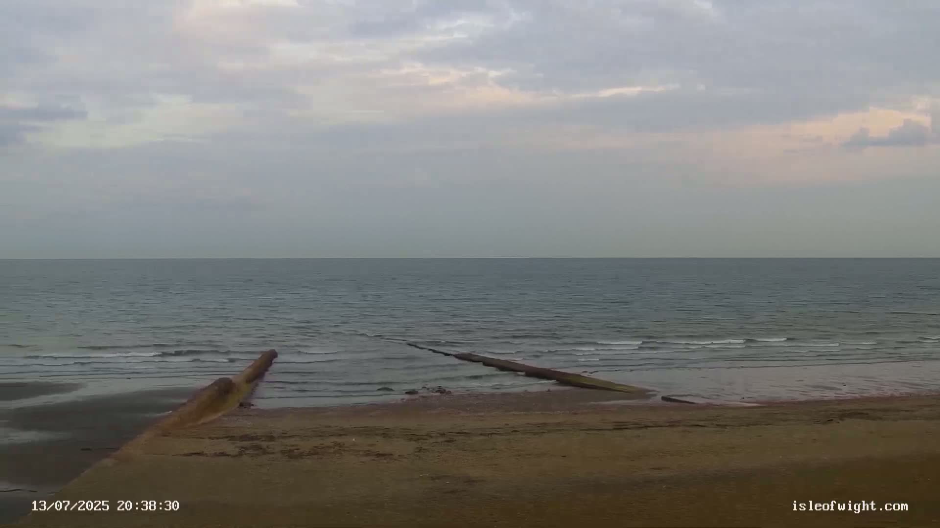 Sandown Beach Live Cam -Sandown, Isle of Wight, South East, England, United Kingdom