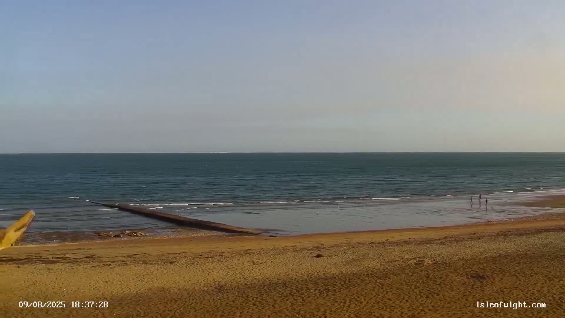 Sandown Beach Live Cam -Sandown, Isle of Wight, South East, England, United Kingdom