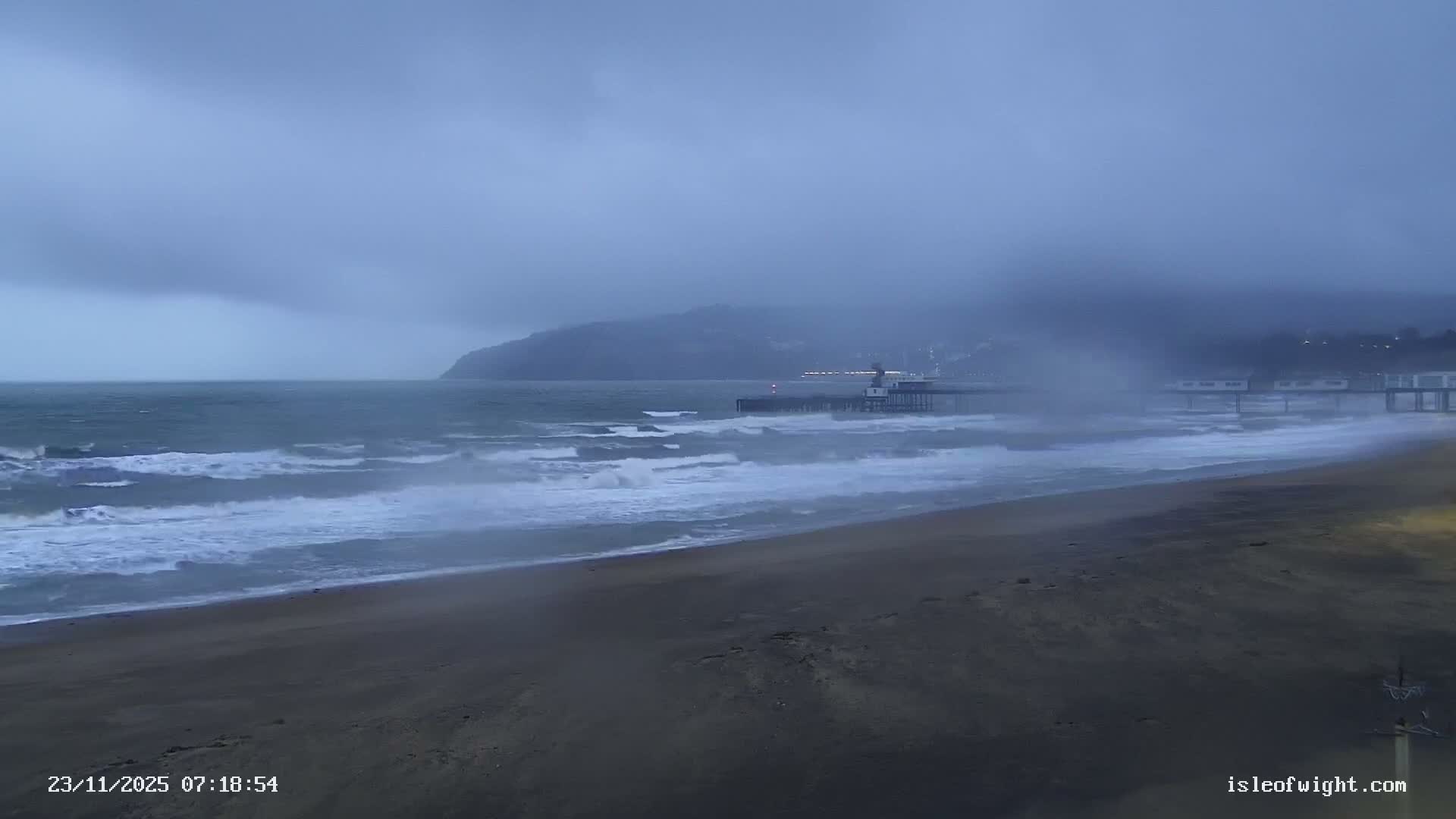 Sandown Beach Live Cam -Sandown, Isle of Wight, South East, England, United Kingdom