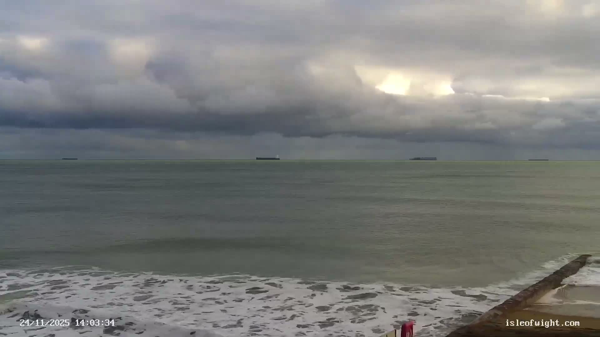 Sandown Beach Live Cam -Sandown, Isle of Wight, South East, England, United Kingdom