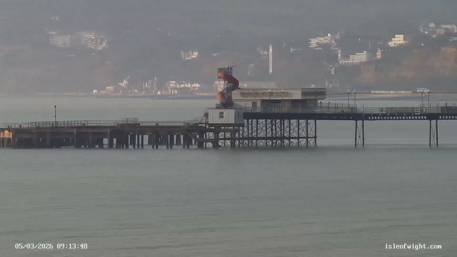 Sandown Beach Live Cam -Sandown, Isle of Wight, South East, England, United Kingdom