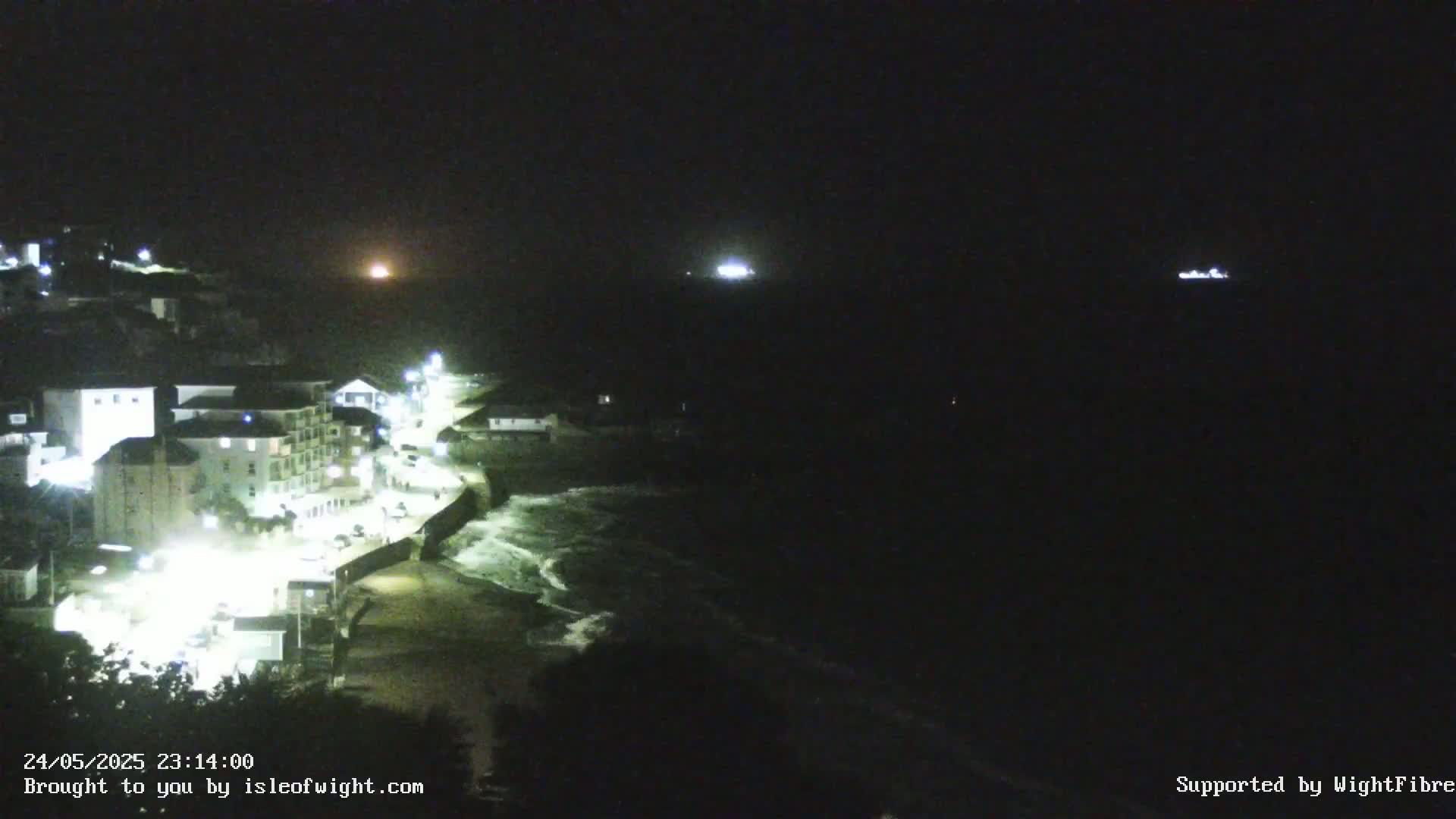 Ventnor Beach Live Cam - Ventnor, Isle of Wight, South East, England, United Kingdom