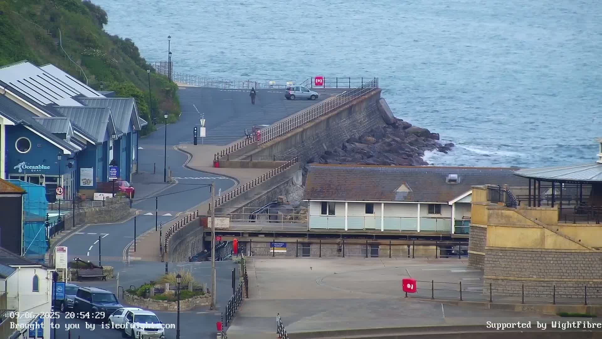 Ventnor Beach Live Cam - Ventnor, Isle of Wight, South East, England, United Kingdom