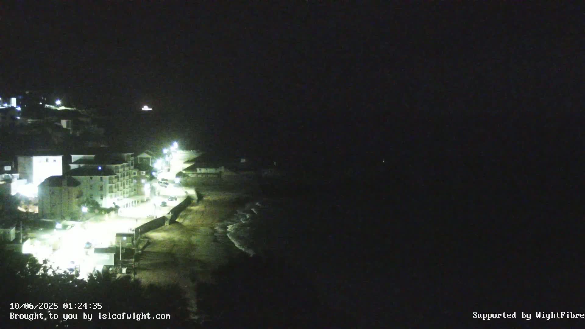 Ventnor Beach Live Cam - Ventnor, Isle of Wight, South East, England, United Kingdom