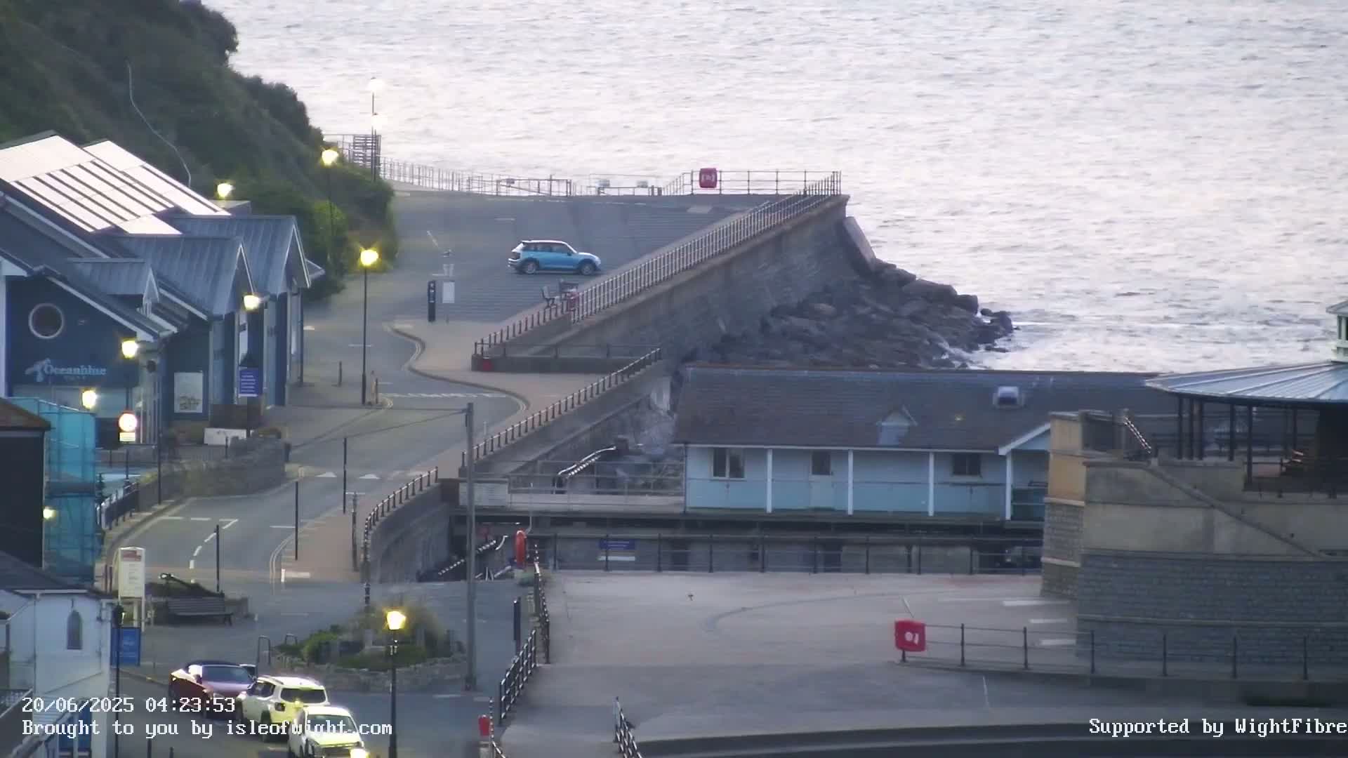 Ventnor Beach Live Cam - Ventnor, Isle of Wight, South East, England, United Kingdom