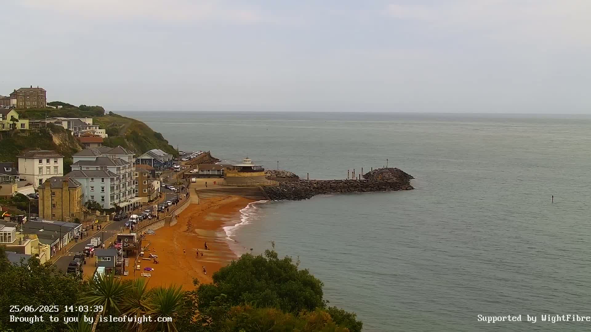 Ventnor Beach Live Cam - Ventnor, Isle of Wight, South East, England, United Kingdom