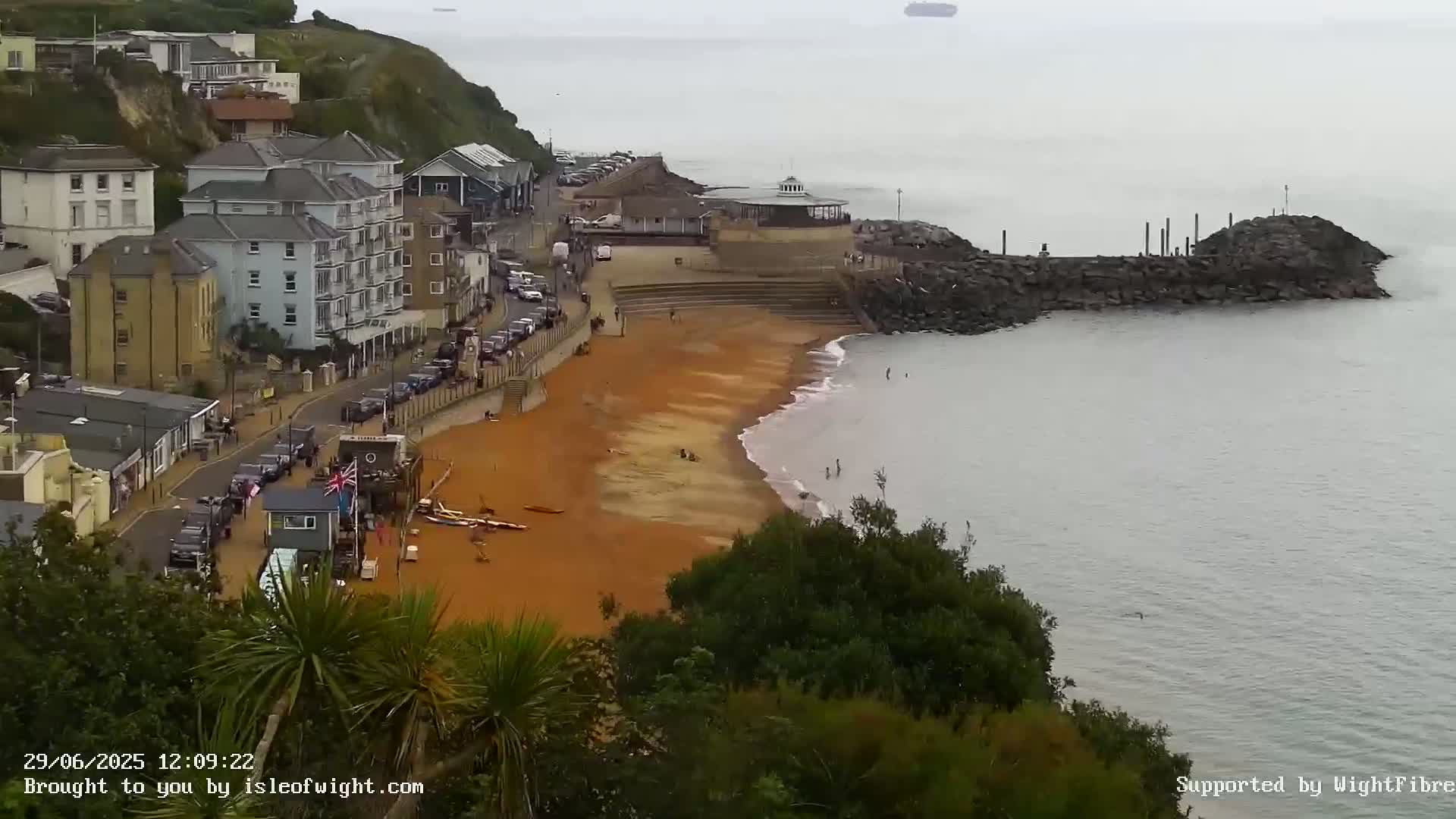 Ventnor Beach Live Cam - Ventnor, Isle of Wight, South East, England, United Kingdom