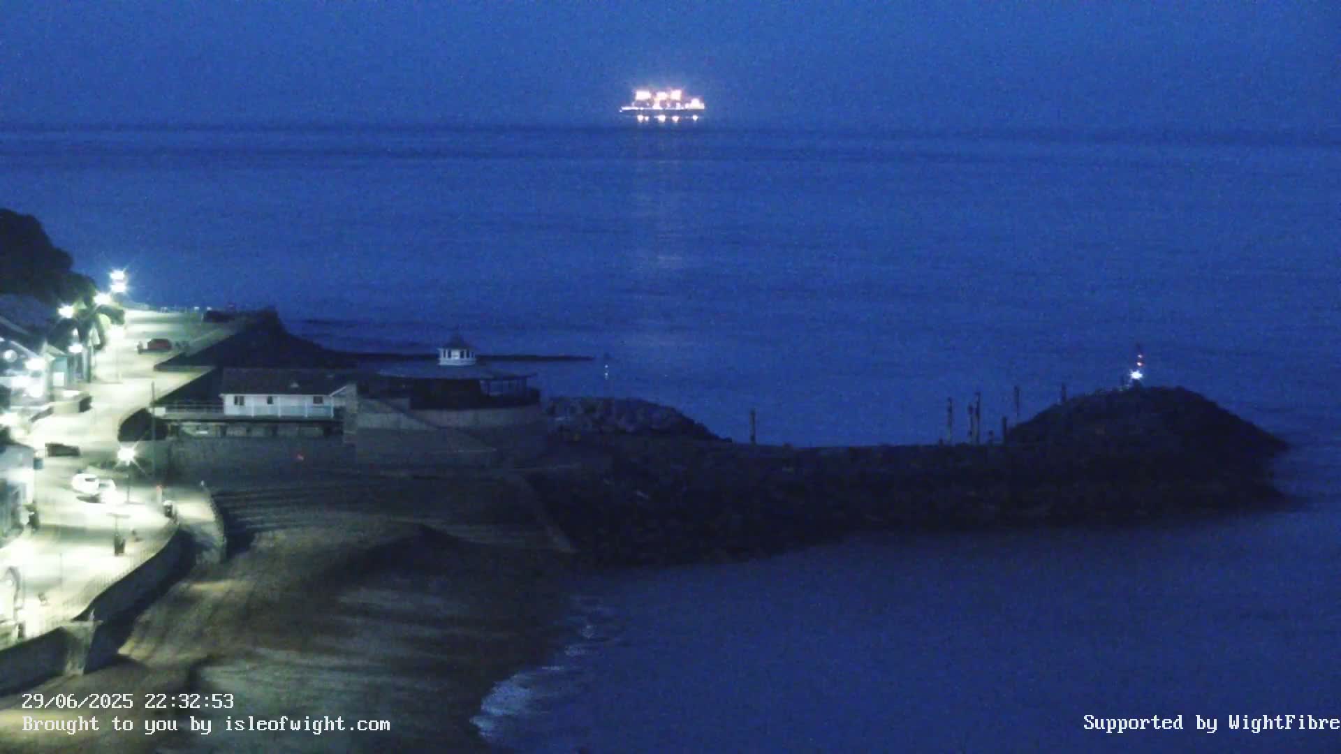 Ventnor Beach Live Cam - Ventnor, Isle of Wight, South East, England, United Kingdom
