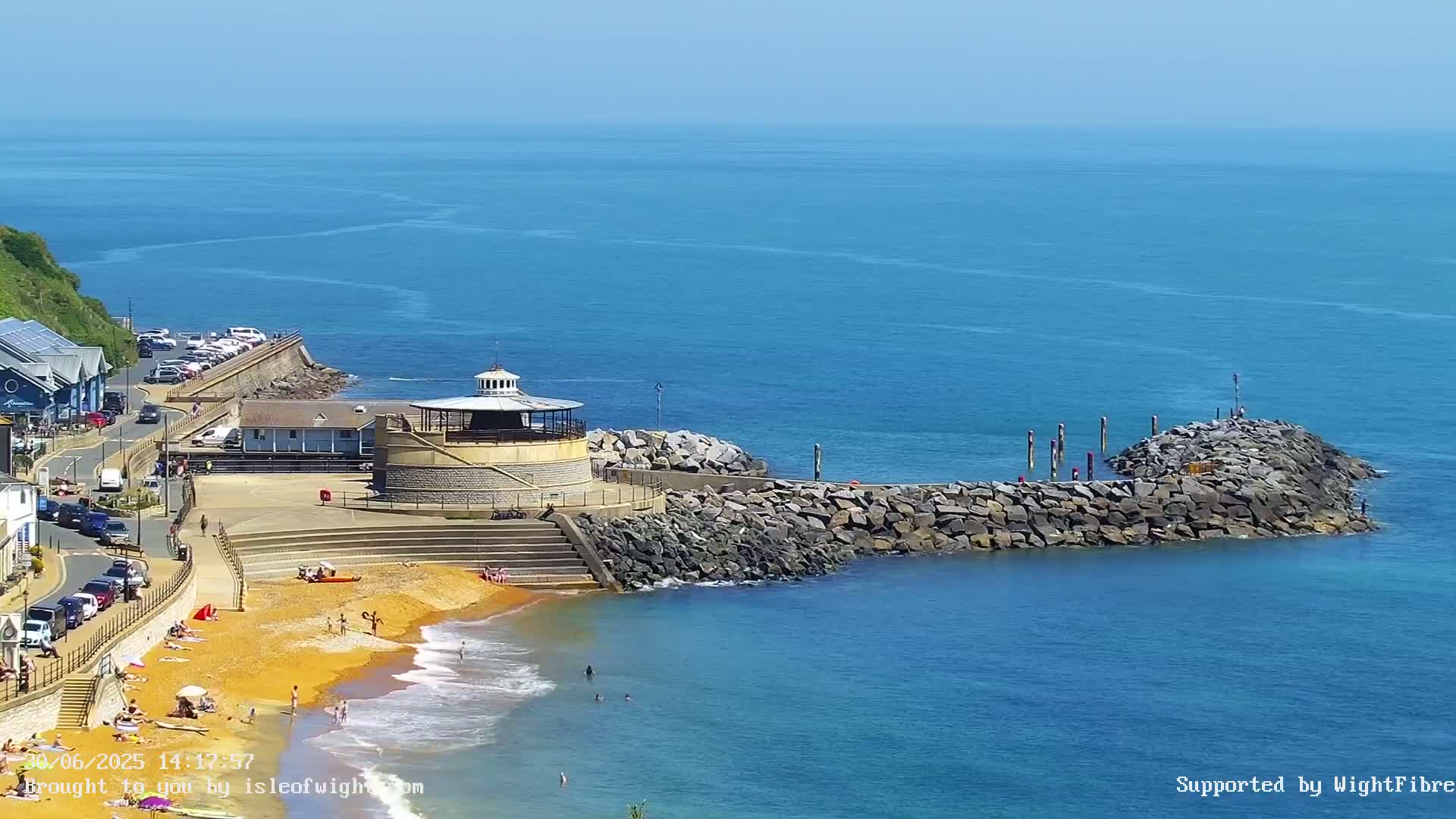 Ventnor Beach Live Cam - Ventnor, Isle of Wight, South East, England, United Kingdom