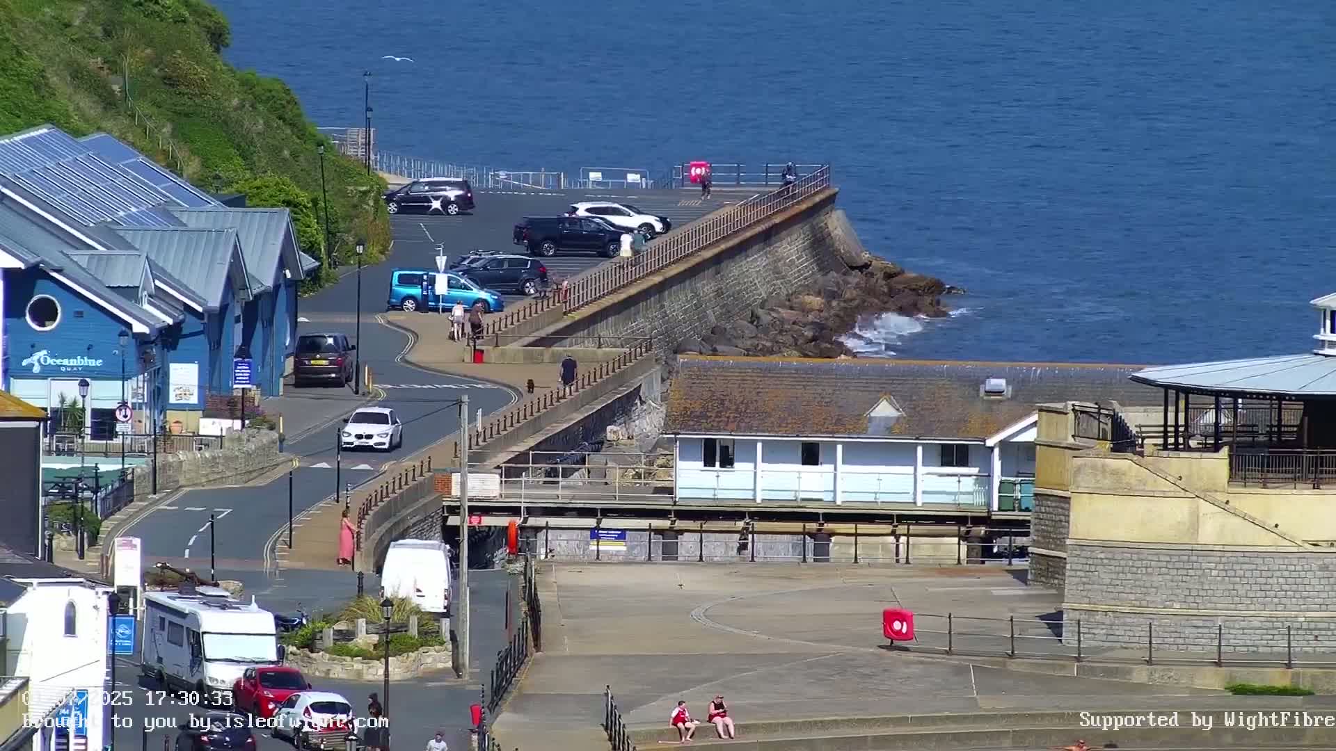 Ventnor Beach Live Cam - Ventnor, Isle of Wight, South East, England, United Kingdom