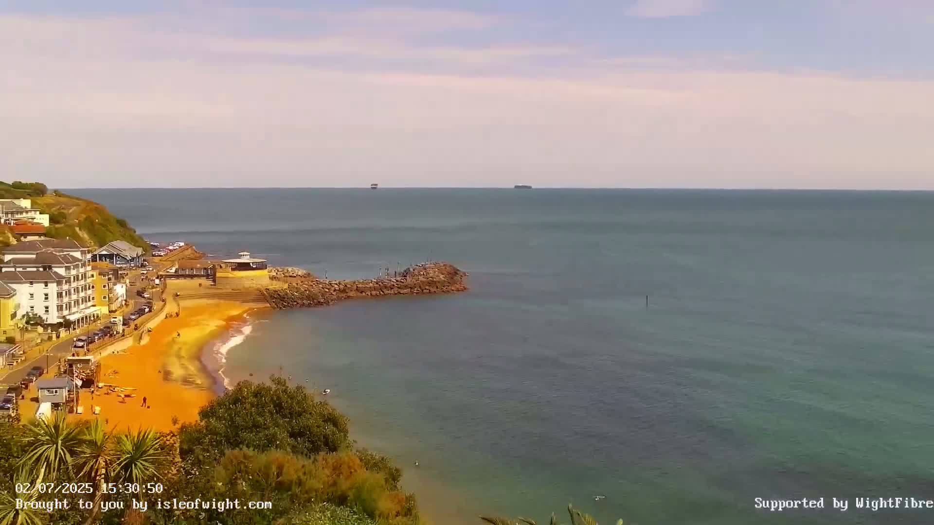 Ventnor Beach Live Cam - Ventnor, Isle of Wight, South East, England, United Kingdom
