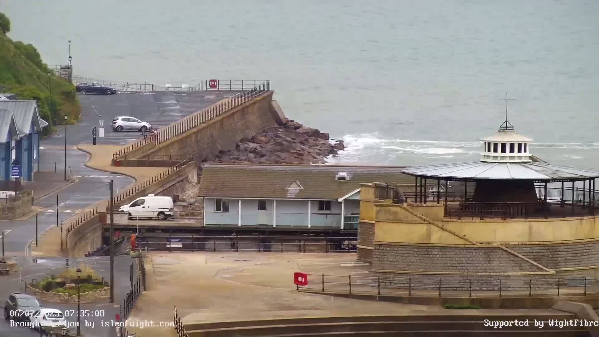 Ventnor Beach Live Cam - Ventnor, Isle of Wight, South East, England, United Kingdom