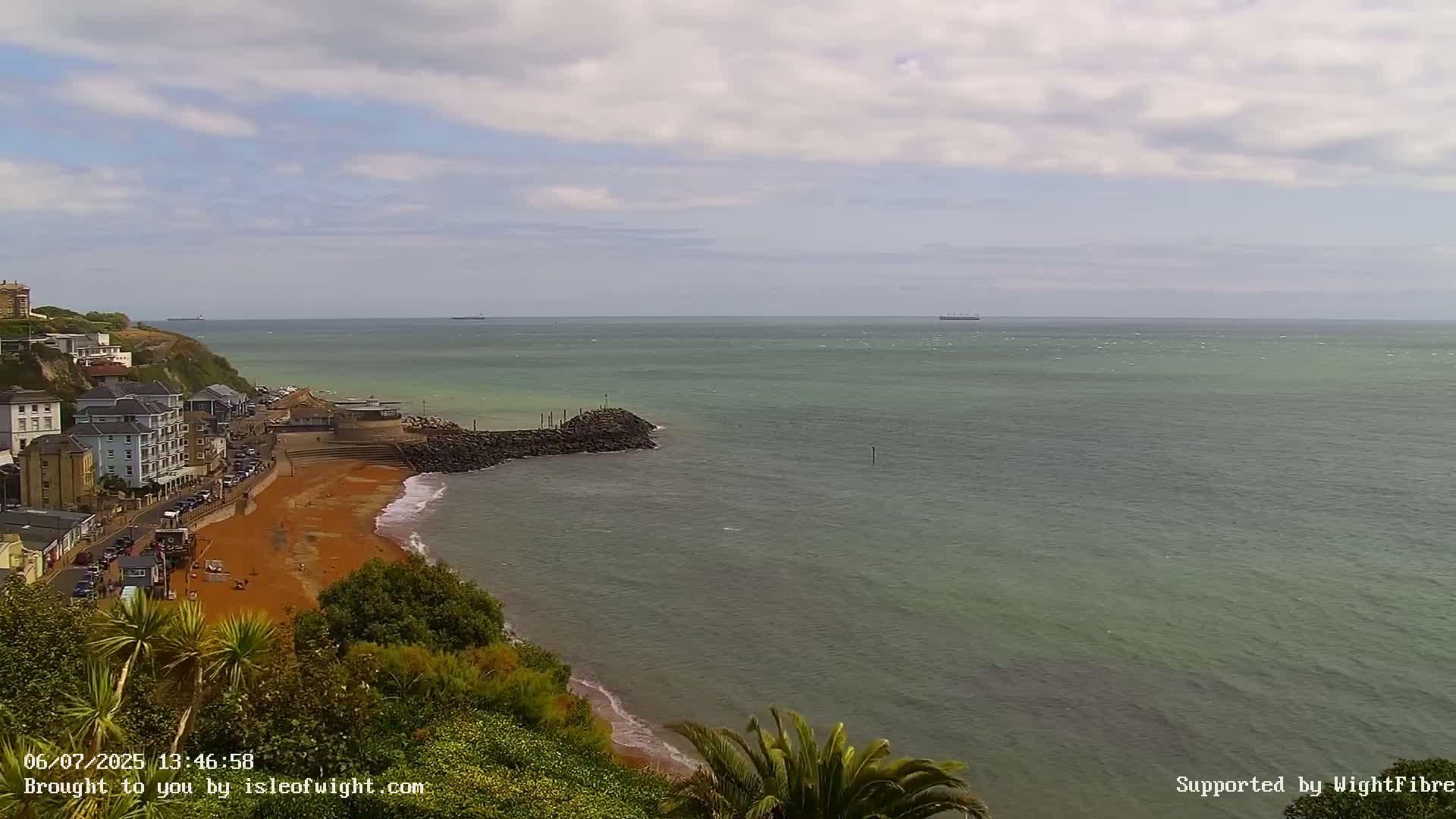 Ventnor Beach Live Cam - Ventnor, Isle of Wight, South East, England, United Kingdom