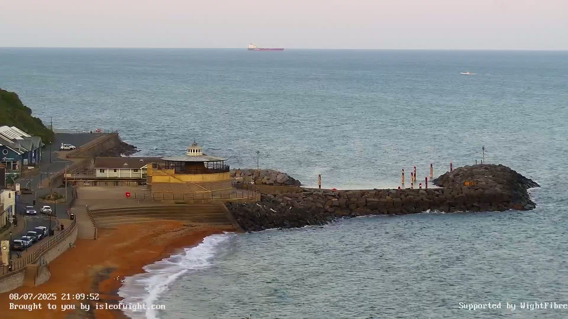 Ventnor Beach Live Cam - Ventnor, Isle of Wight, South East, England, United Kingdom