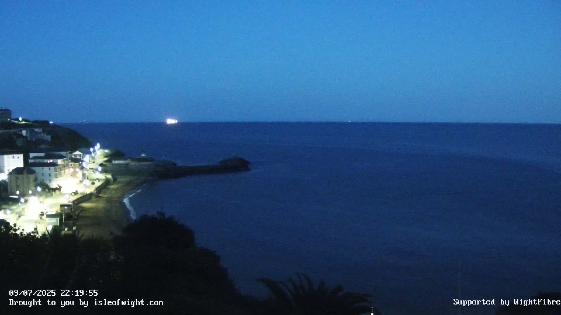 Ventnor Beach Live Cam - Ventnor, Isle of Wight, South East, England, United Kingdom