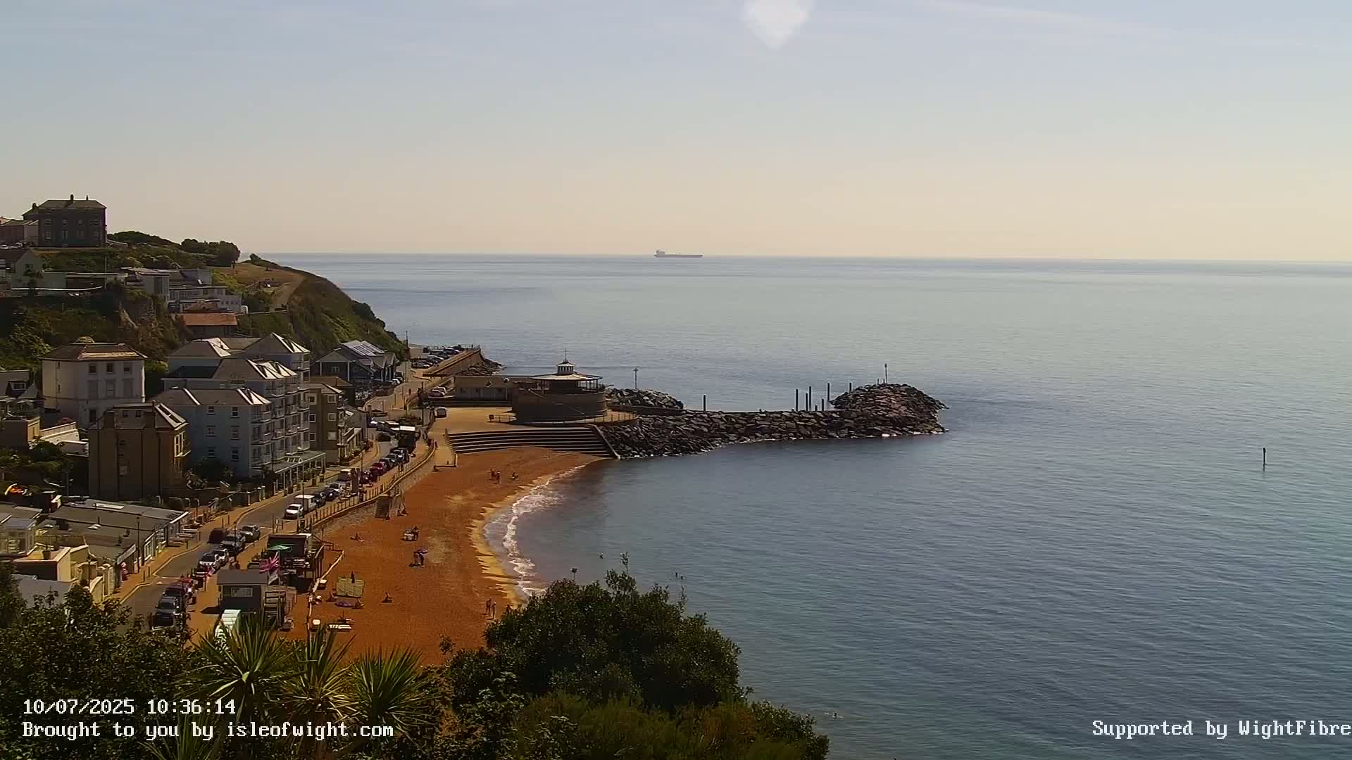 Ventnor Beach Live Cam - Ventnor, Isle of Wight, South East, England, United Kingdom