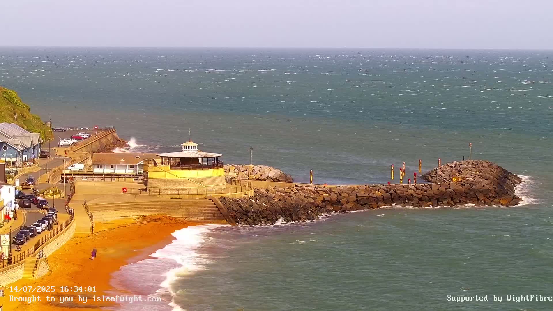 Ventnor Beach Live Cam - Ventnor, Isle of Wight, South East, England, United Kingdom