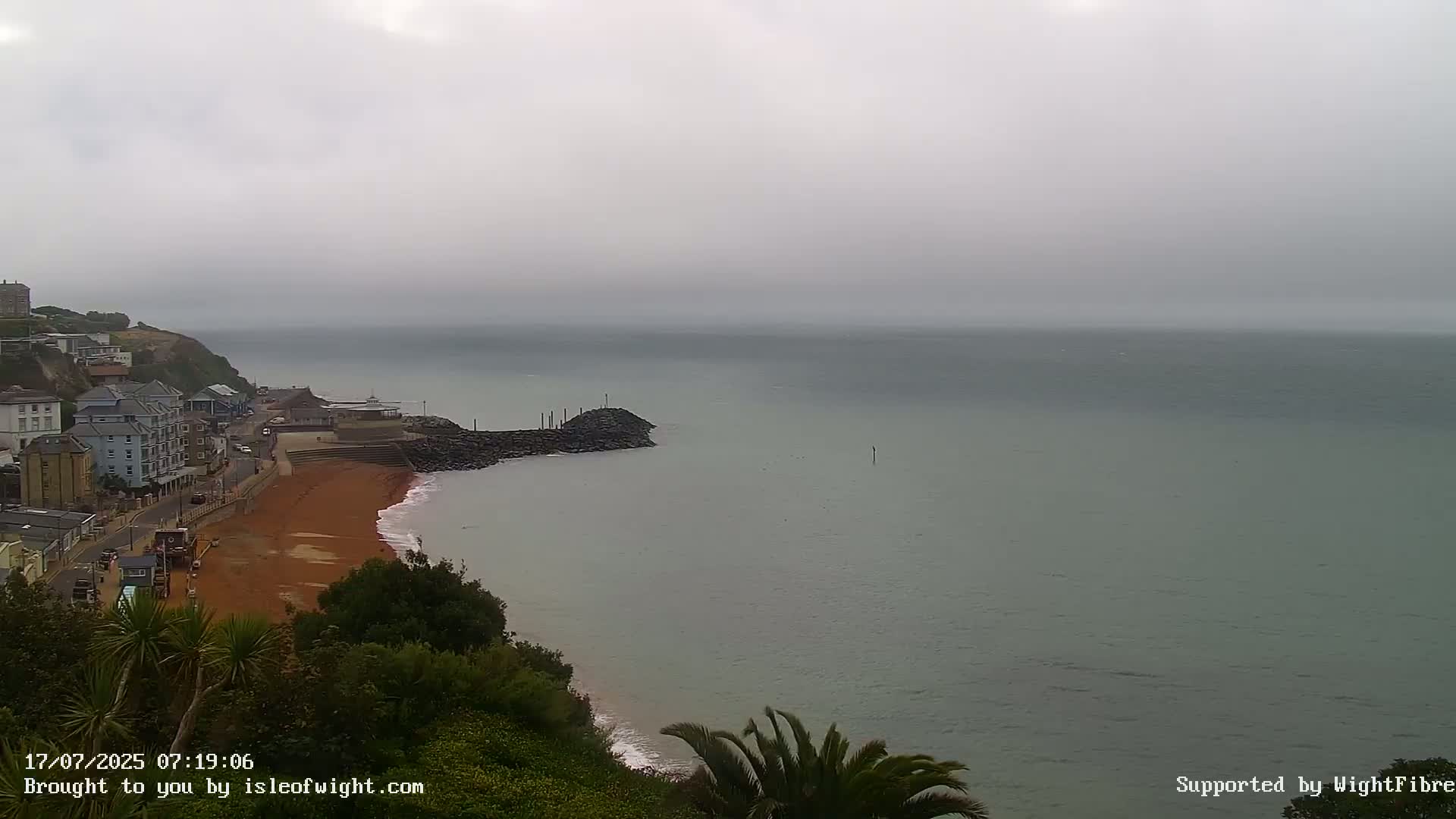 Ventnor Beach Live Cam - Ventnor, Isle of Wight, South East, England, United Kingdom