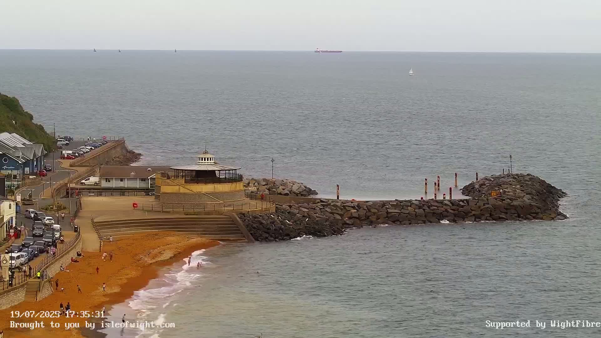 Ventnor Beach Live Cam - Ventnor, Isle of Wight, South East, England, United Kingdom