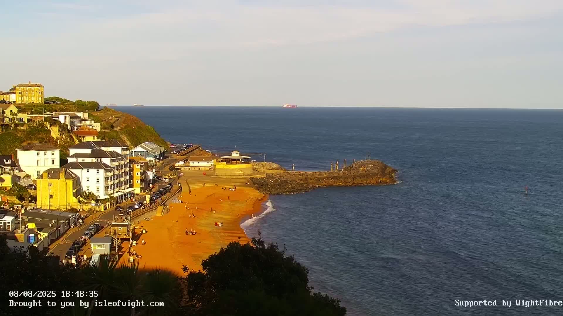 Ventnor Beach Live Cam - Ventnor, Isle of Wight, South East, England, United Kingdom