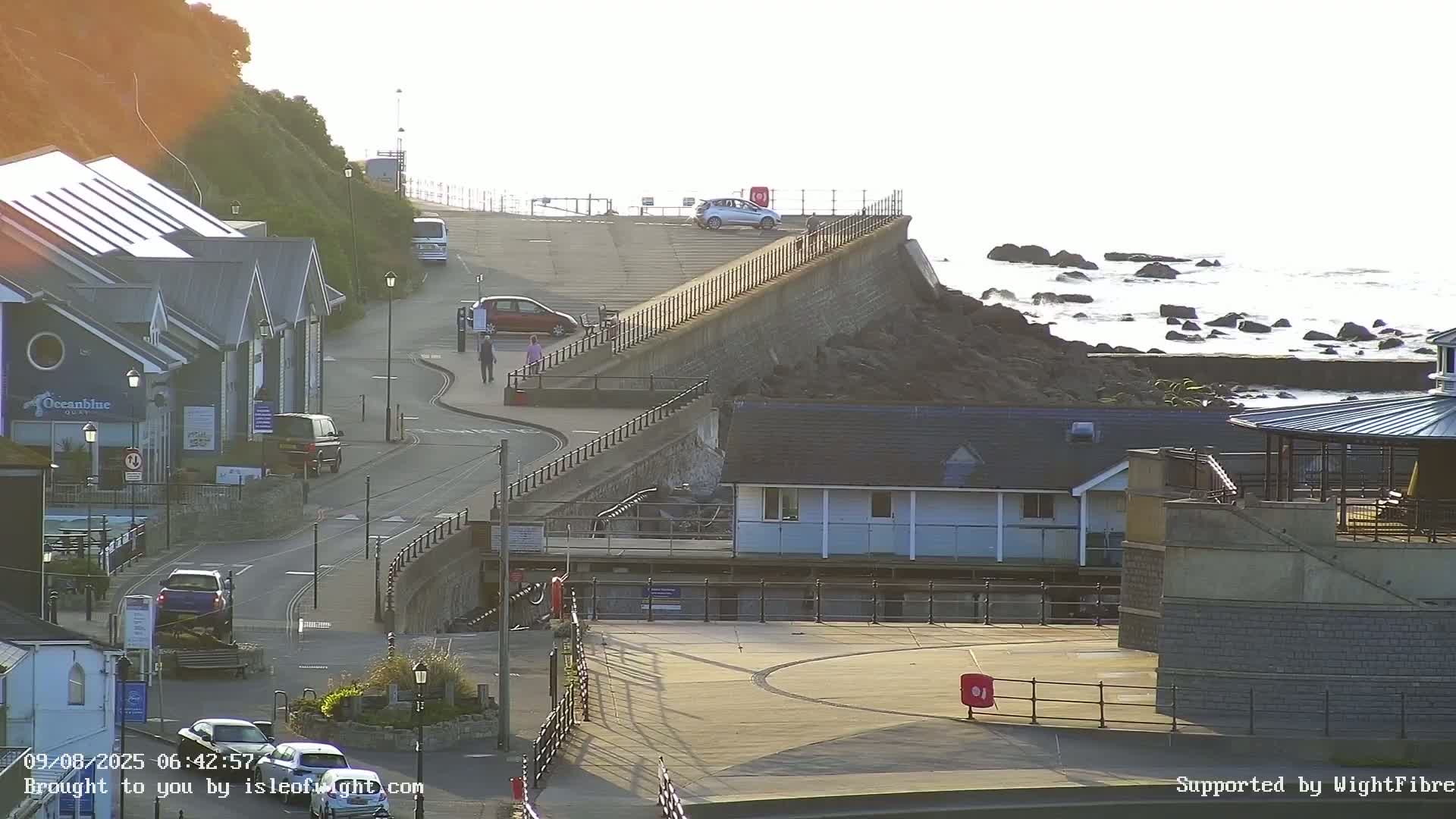 Ventnor Beach Live Cam - Ventnor, Isle of Wight, South East, England, United Kingdom