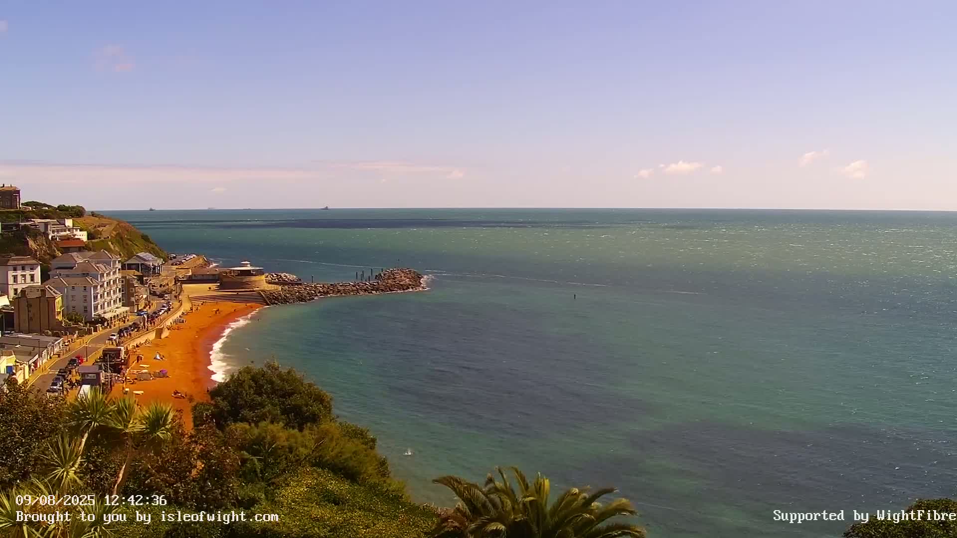 Ventnor Beach Live Cam - Ventnor, Isle of Wight, South East, England, United Kingdom
