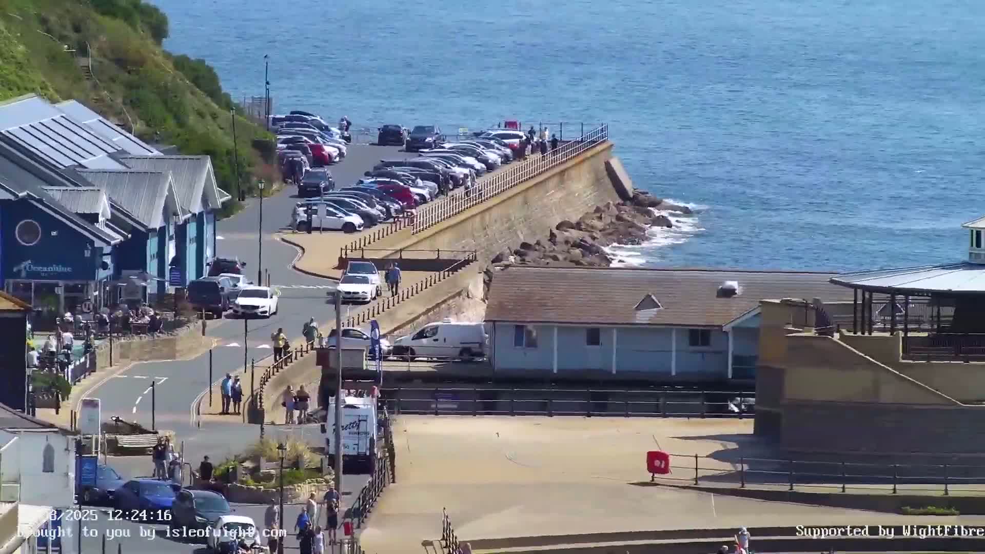 Ventnor Beach Live Cam - Ventnor, Isle of Wight, South East, England, United Kingdom