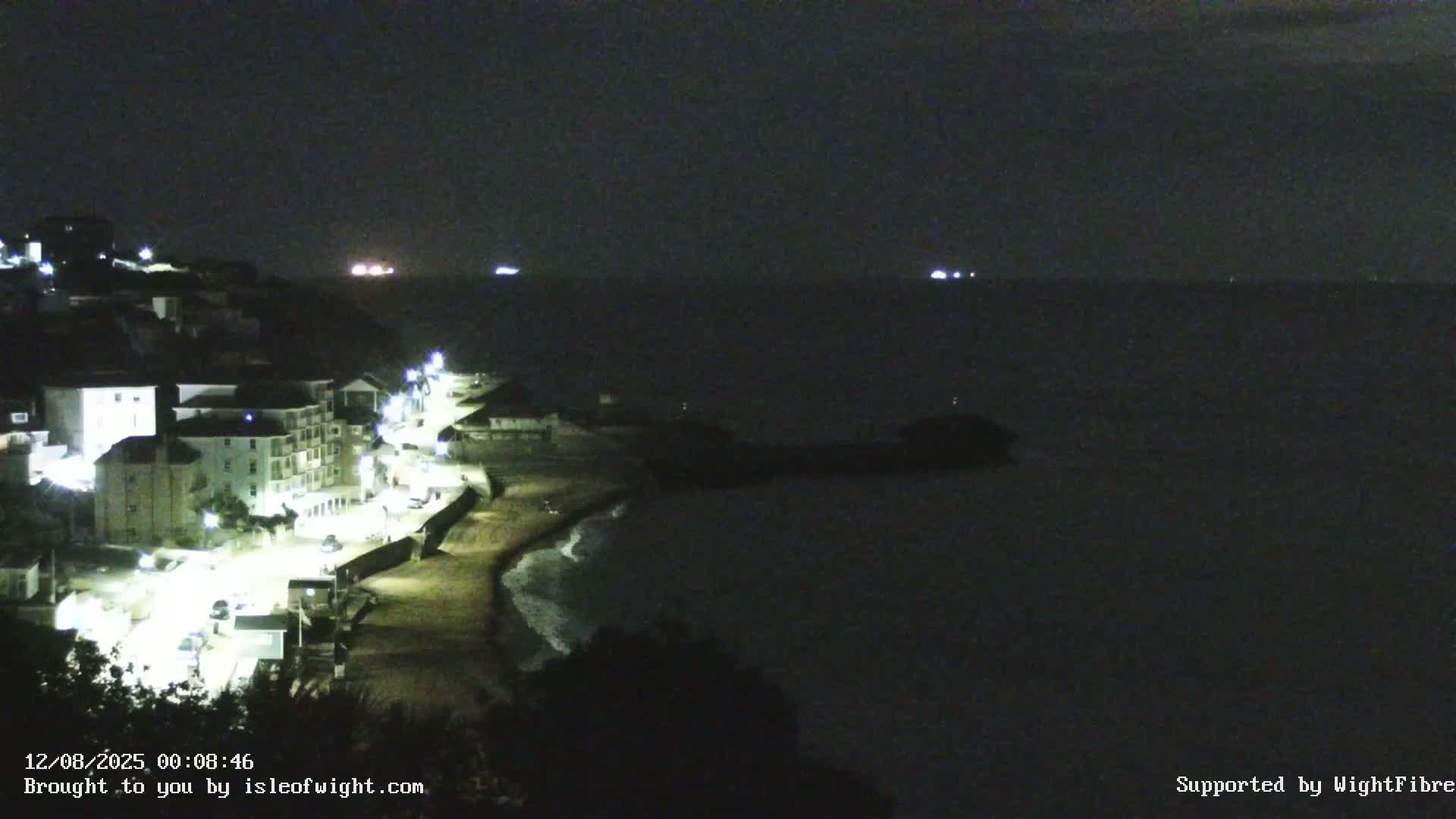 Ventnor Beach Live Cam - Ventnor, Isle of Wight, South East, England, United Kingdom