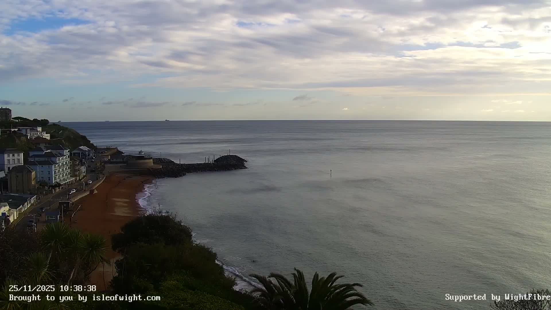 Ventnor Beach Live Cam - Ventnor, Isle of Wight, South East, England, United Kingdom