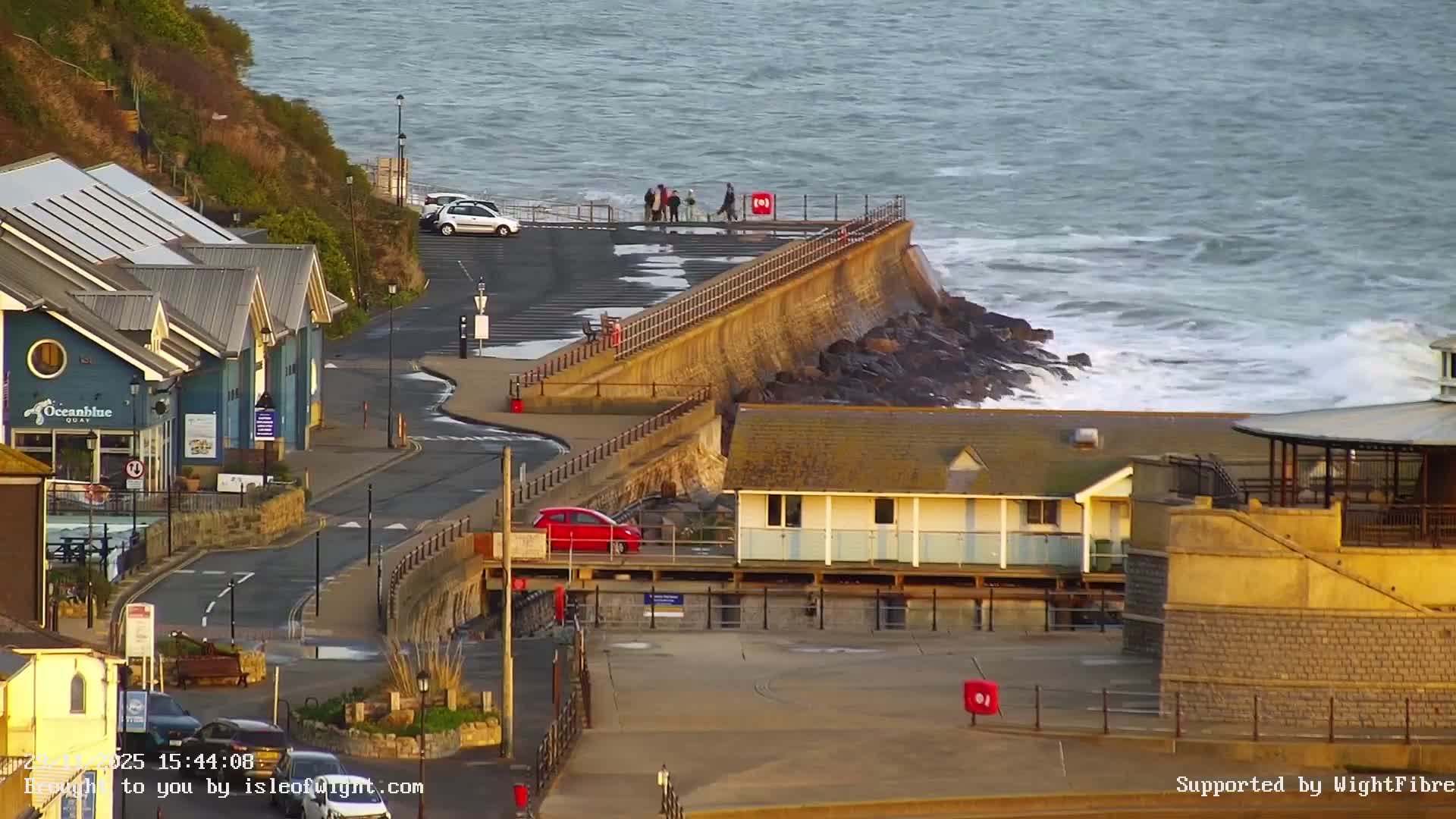 Ventnor Beach Live Cam - Ventnor, Isle of Wight, South East, England, United Kingdom