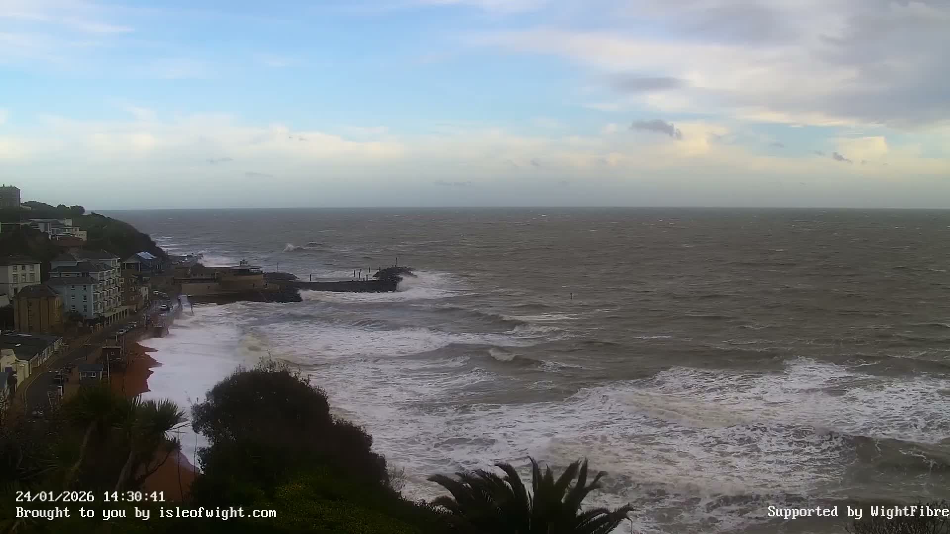 Ventnor Beach Live Cam - Ventnor, Isle of Wight, South East, England, United Kingdom